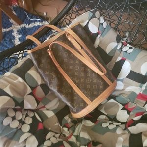 Louis Vuitton Bucket Gm Monogram